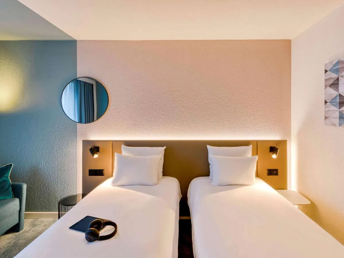Novotel Zurich City West Otel