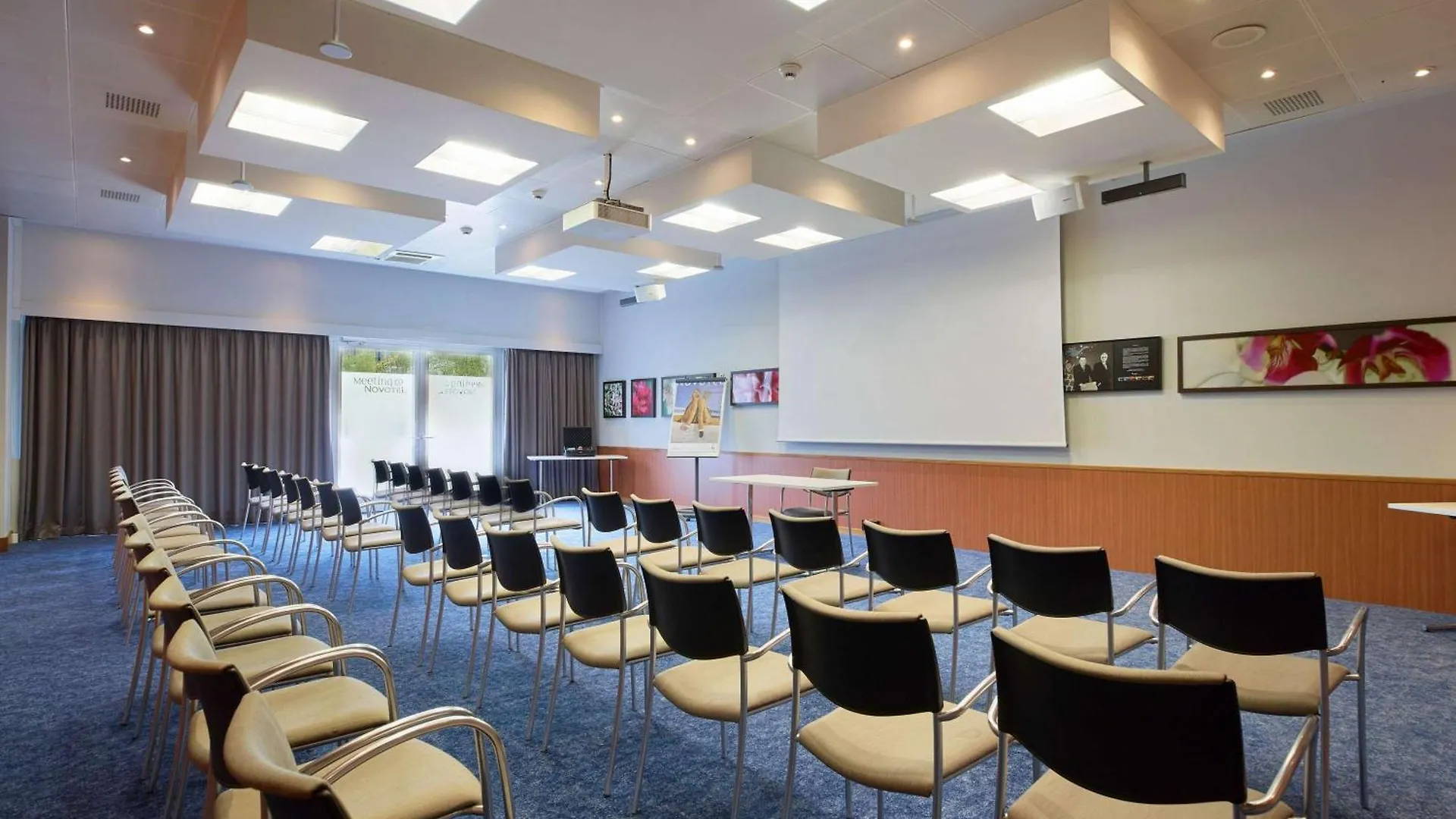 Otel Novotel Zurich City West