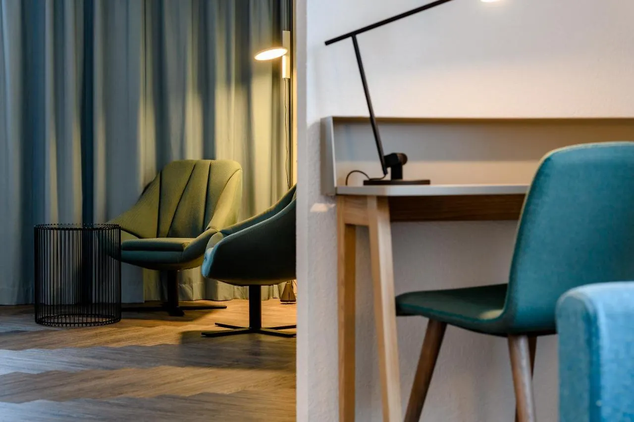 Otel Novotel Zurich City West