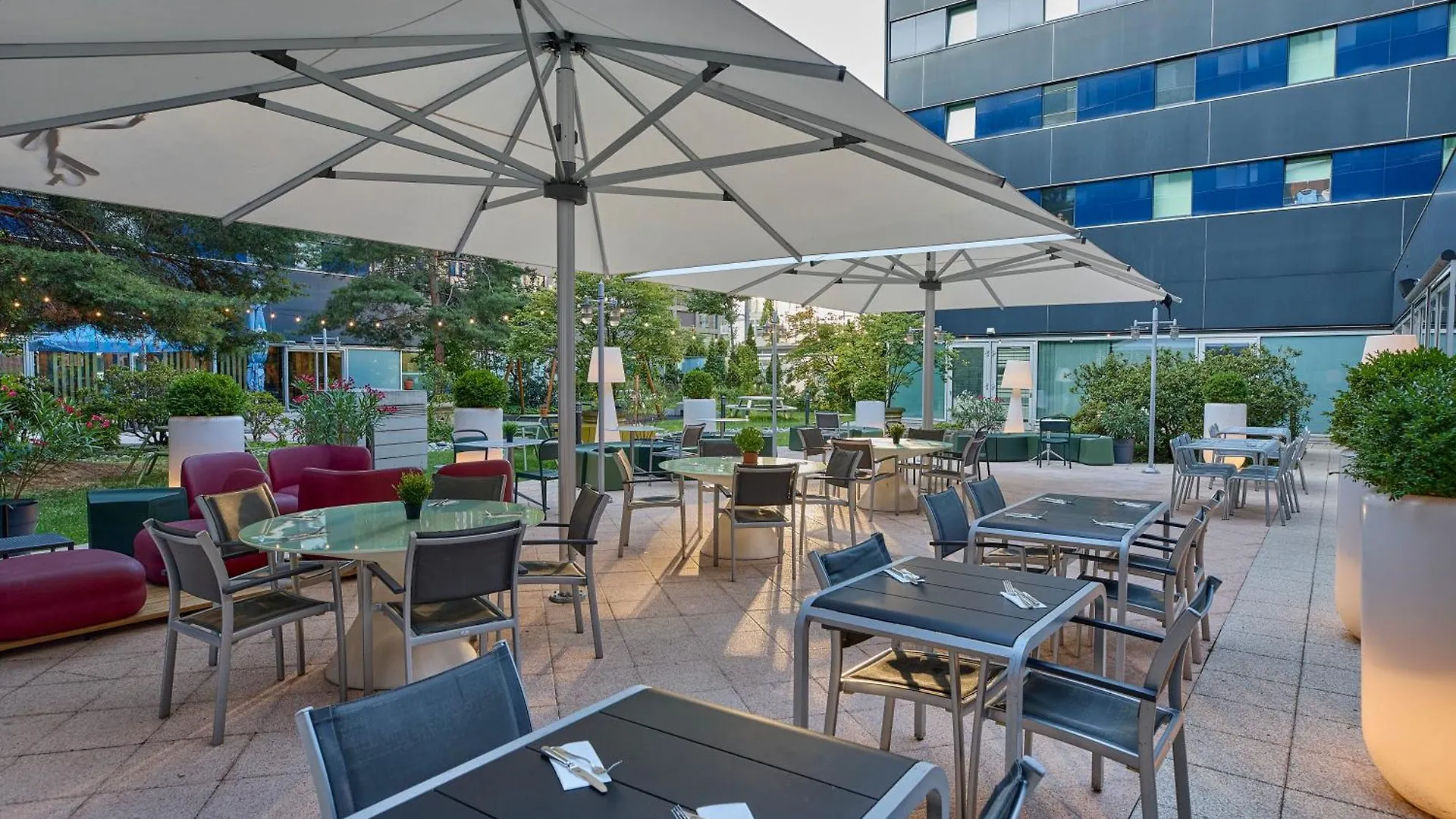 Novotel Zurich City West Hotel